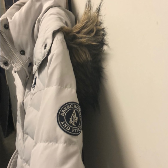 Jackets - Picture 4 of 4